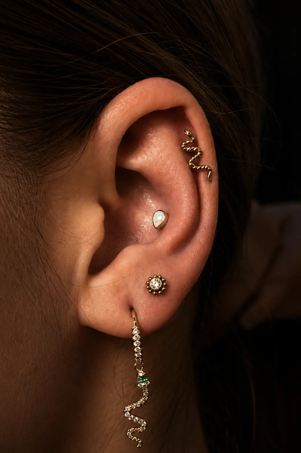 Piercing ucha SunSet Tattoo Krupina